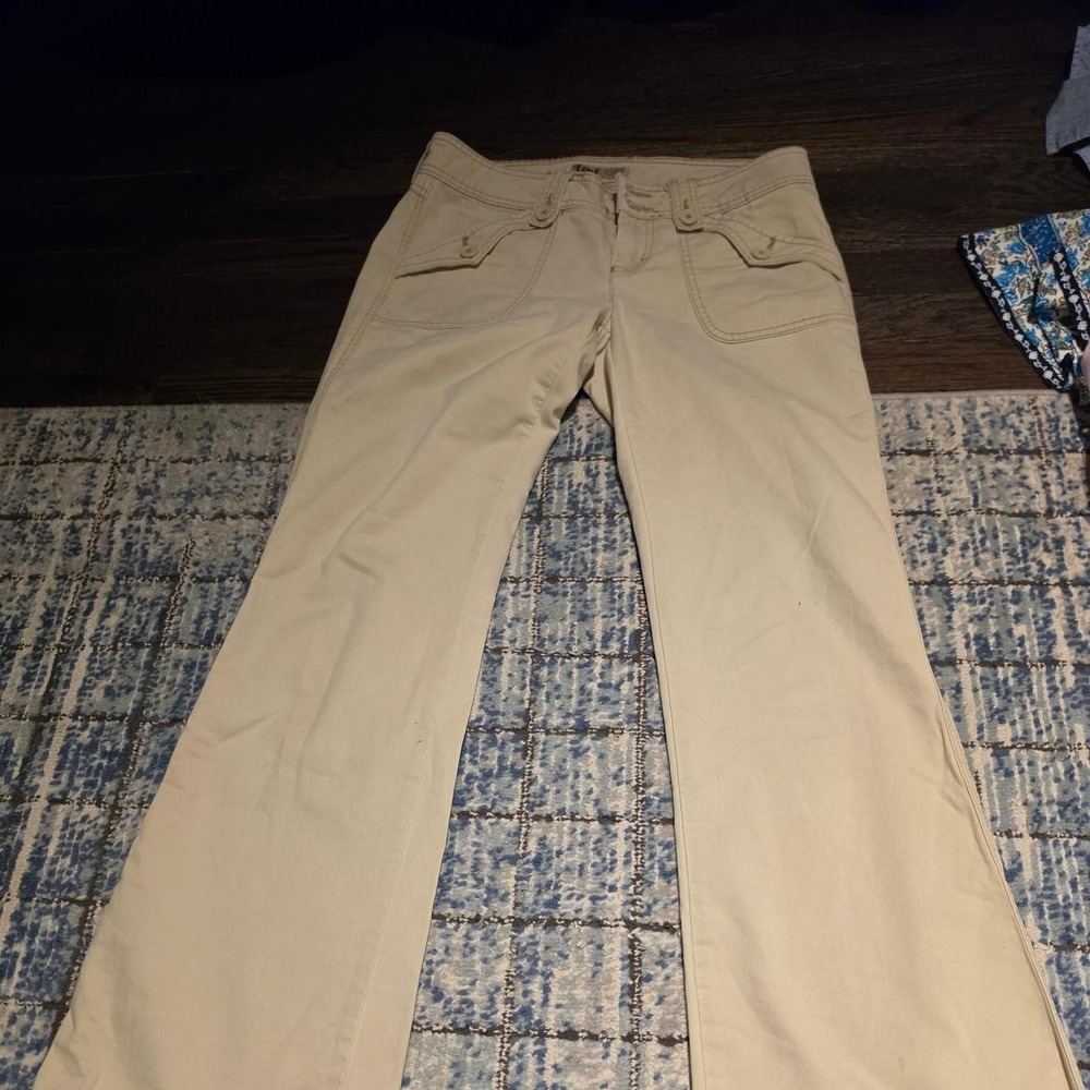 L.e.i. cream low rise flare pants